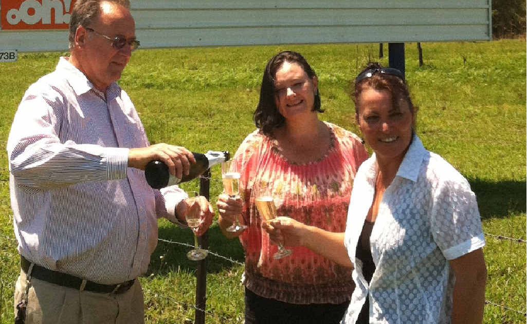 Department of Industry Investment’s Bill Mabey, Mid North Coast Tourism’s Belinda Novicky and Legendary Pacific Coast Project’s Kim MacDonald toast the new ‘legendary’ billboard near Port Macquarie. Department of Industry Investment’s Bill Mabey, Mid North Coast Tourism’s Belinda Novicky and Legendary Pacific Coast Project’s Kim MacDonald toast the new ‘legendary’ billboard near Port Macquarie.